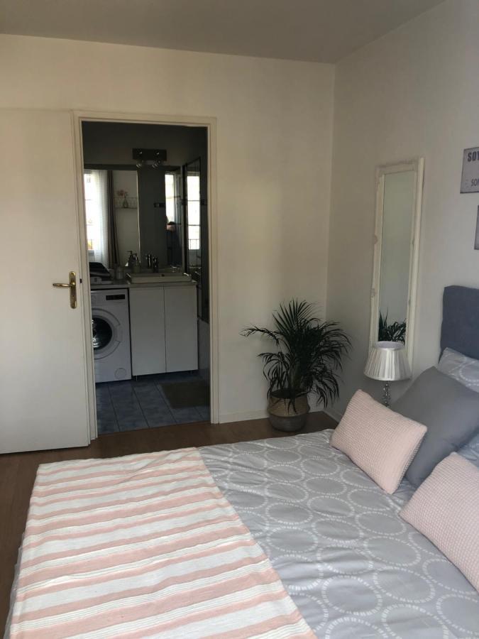 Appartement place toscane Serris Extérieur photo